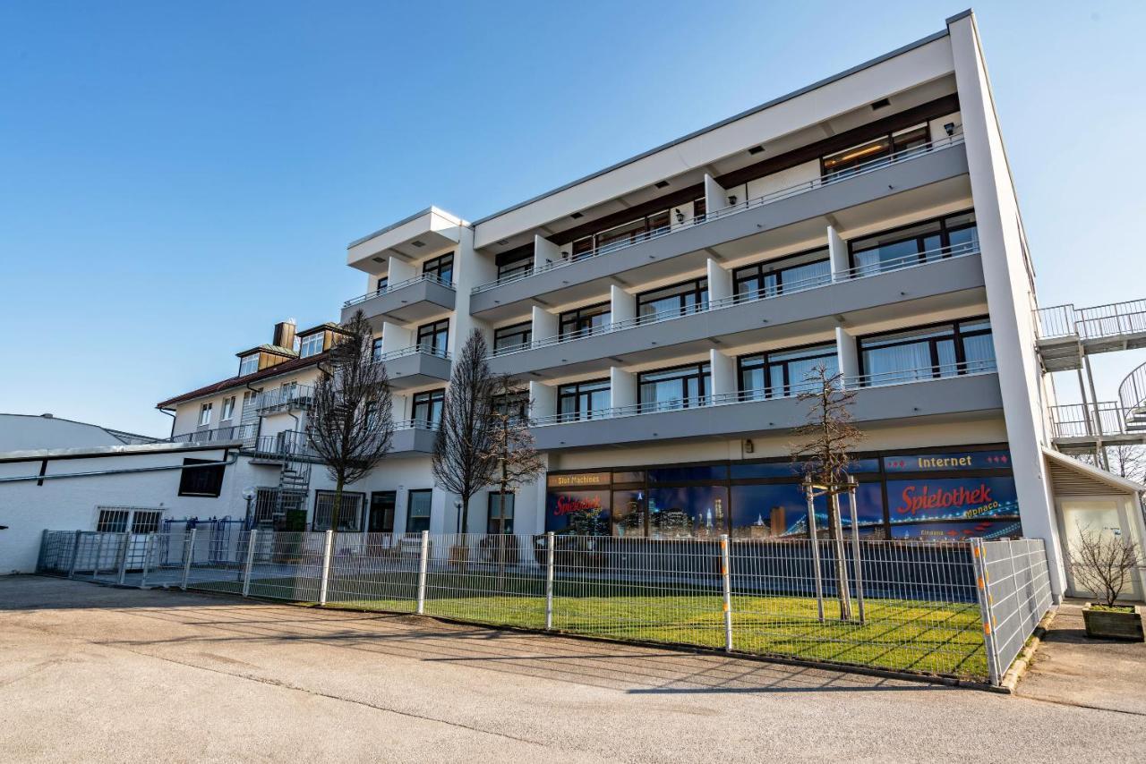 Huber Living Basic 210 Apartment Germering Exterior photo